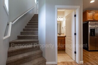 221 N 33rd Ct in Ridgefield, WA - Building Photo - Building Photo