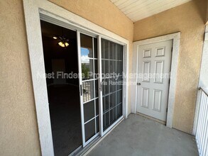 8210 Green Parrot Rd in Jacksonville, FL - Building Photo - Building Photo