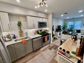 361 Claremont Ave in Montclair, NJ - Building Photo - Building Photo