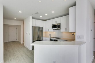 500 Throckmorton St, Unit 2708 in Fort Worth, TX - Building Photo - Building Photo
