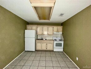 14 W La Guardia Ln in Edinburg, TX - Building Photo - Building Photo