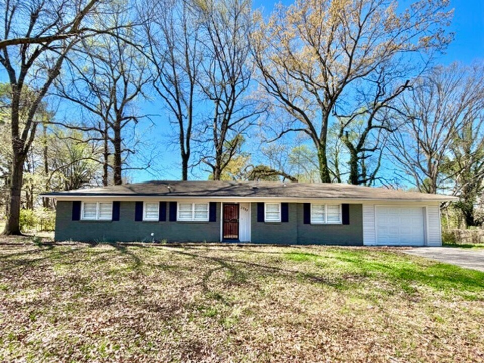 3203 Aden St in Memphis, TN - Foto de edificio