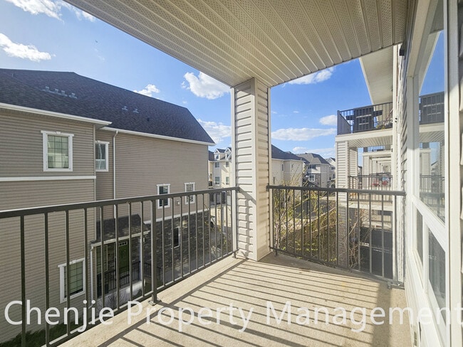 property at 7331 Terwillegar Dr S NW