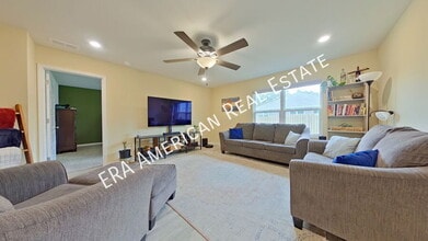 5827 Belmont Stakes Rd in Bellview, FL - Building Photo - Building Photo