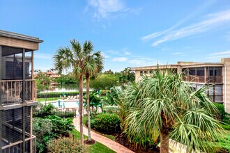 3605 S Ocean Blvd in South Palm Beach, FL - Building Photo - Building Photo