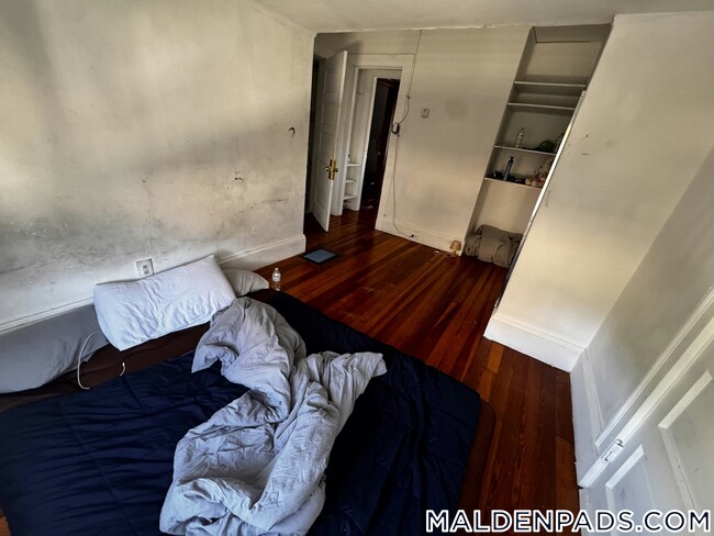 property at 547 Highland Ave
