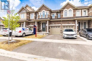40 Donald Stewart Rd in Brampton, ON - Building Photo