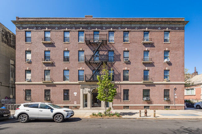 372 Lewis Ave in Brooklyn, NY - Building Photo - Building Photo