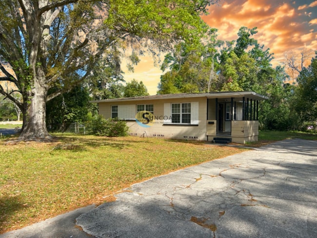 property at 5221 Cleveland Rd
