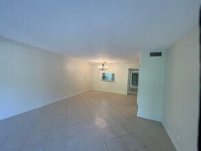 1780 Hammock Blvd in Coconut Creek, FL - Building Photo - Building Photo