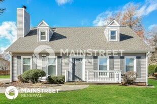 2436 Dewberry Farm Ln in Kernersville, NC - Building Photo