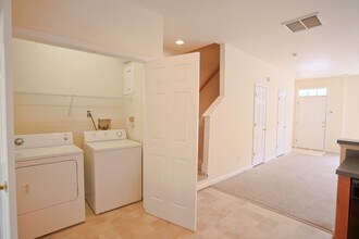 1811 Webland Ter in Charlottesville, VA - Building Photo - Building Photo