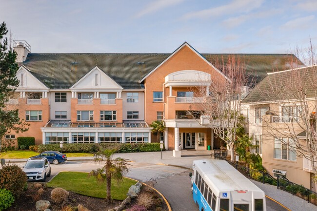 Whitecliff Retirement Residence in Surrey, BC - Building Photo - Building Photo