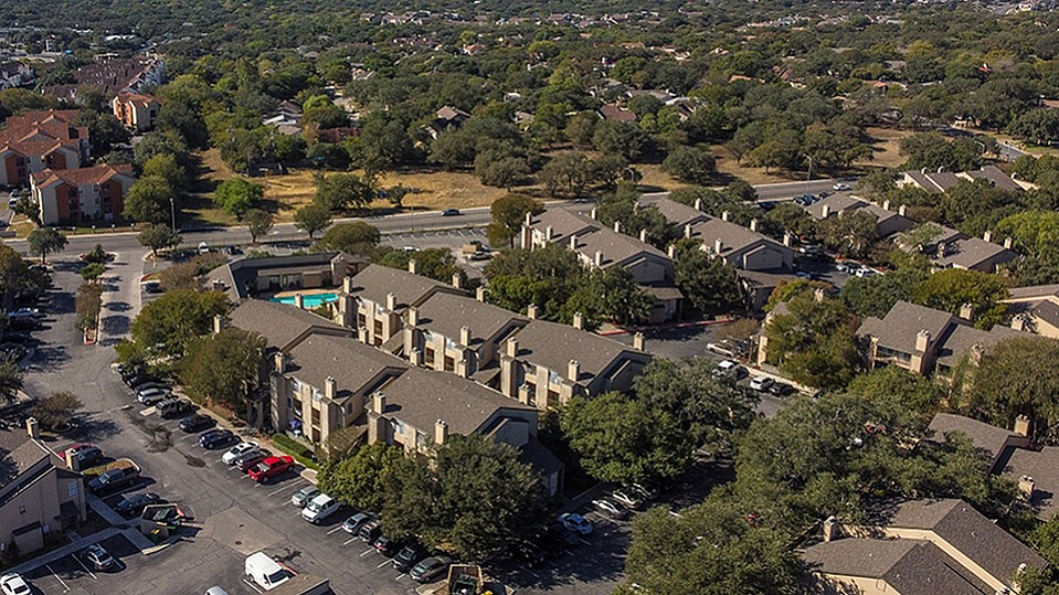 Canyon Point in San Antonio, TX - Building Photo