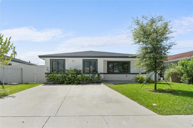 531 NW 15th St in Florida City, FL - Building Photo - Building Photo