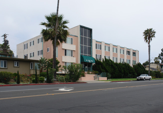 La Jolla Crest in La Jolla, CA - Foto de edificio - Building Photo