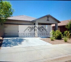 24531 W Mobile Ln in Buckeye, AZ - Building Photo
