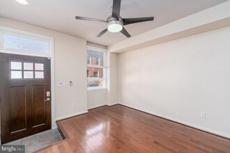 19 S Decker Ave in Baltimore, MD - Building Photo - Building Photo