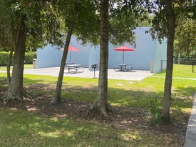 3215 Baird Ave, Unit J-68 in Lakeland, FL - Building Photo