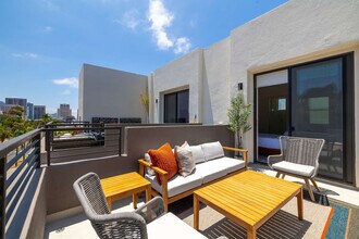551 Hawthorn St in San Diego, CA - Foto de edificio - Building Photo