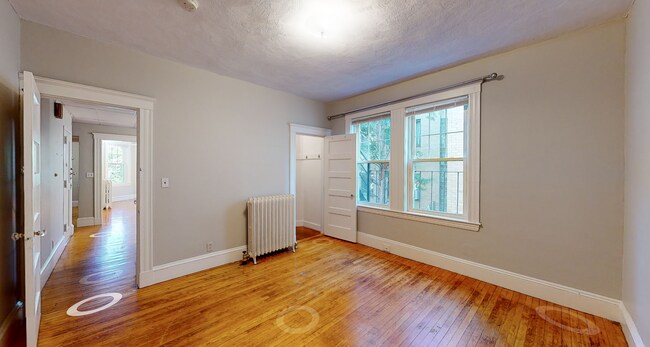 8A Forest St, Unit 4 in Cambridge, MA - Building Photo - Building Photo