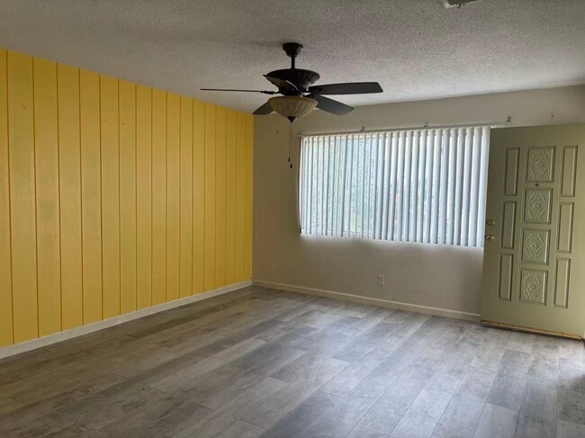 842 W Alamos Ave in Clovis, CA - Building Photo - Building Photo