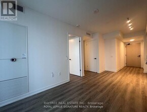 195 Commerce St in Vaughan, ON - Building Photo - Building Photo