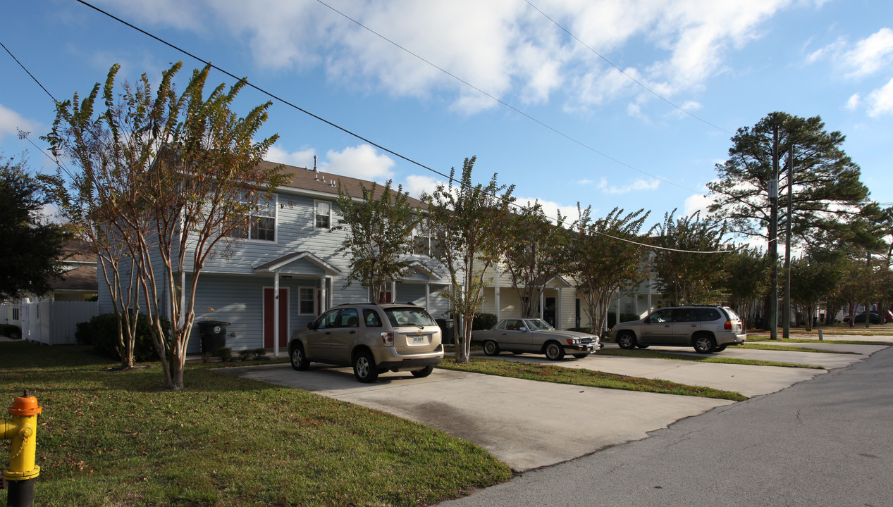 Orchid Trace in Atlantic Beach, FL - Building Photo