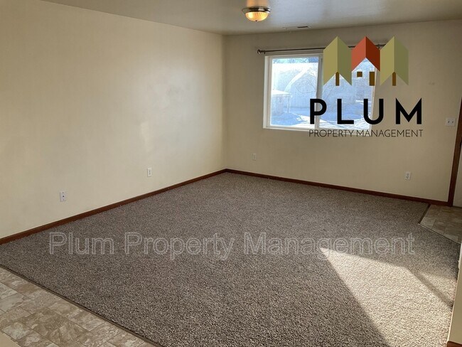 1914 Scott St photo'