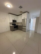 676 NW 47th St in Miami, FL - Building Photo - Building Photo