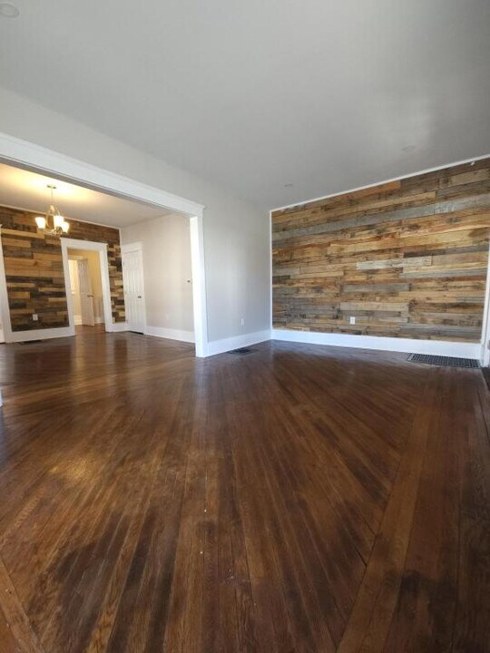 4532 Apulia Rd in Jamesville, NY - Building Photo