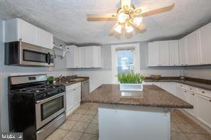 714 Buck Ln in Haverford, PA - Building Photo - Building Photo