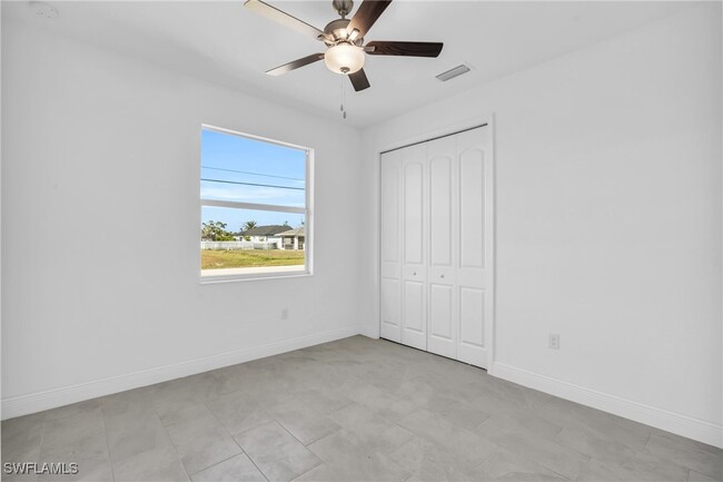 1539 NE 36th Ln in Cape Coral, FL - Foto de edificio - Building Photo