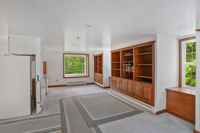 86 Gallows Hill Rd in Redding, CT - Building Photo - Building Photo