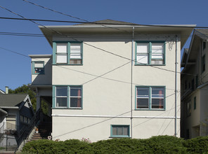 351 Palm Ave in Oakland, CA - Building Photo - Building Photo