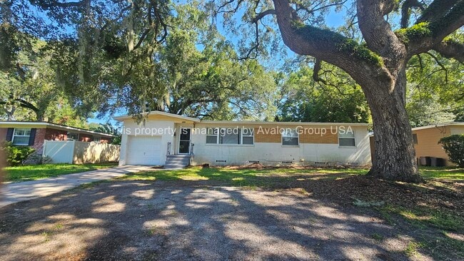 property at 5433 Oliver St S