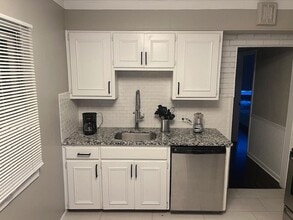 3268 Prairie Ave in Royal Oak, MI - Building Photo - Building Photo