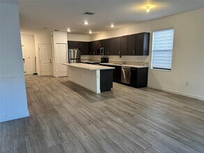 25137 SW 108th Ave in Homestead, FL - Building Photo - Building Photo