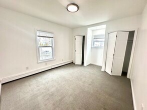 11 Carlton St in Peabody, MA - Building Photo - Building Photo