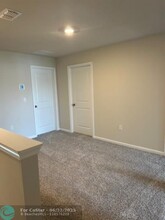 5700 SE Edgewater Cir in Stuart, FL - Building Photo - Building Photo