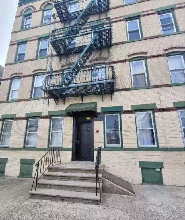 property at 80 W 18th St