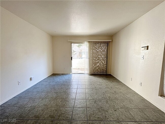 3125 Casey Dr, Unit 204 in Las Vegas, NV - Building Photo - Building Photo