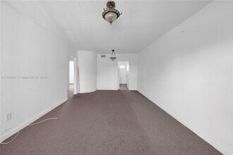 3401 SW 10th St in Miami, FL - Building Photo - Building Photo