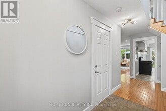 19 Harrington Ct in Ottawa, ON - Building Photo - Building Photo