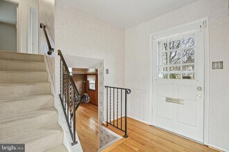 6106 Rivanna Dr in Springfield, VA - Building Photo - Building Photo