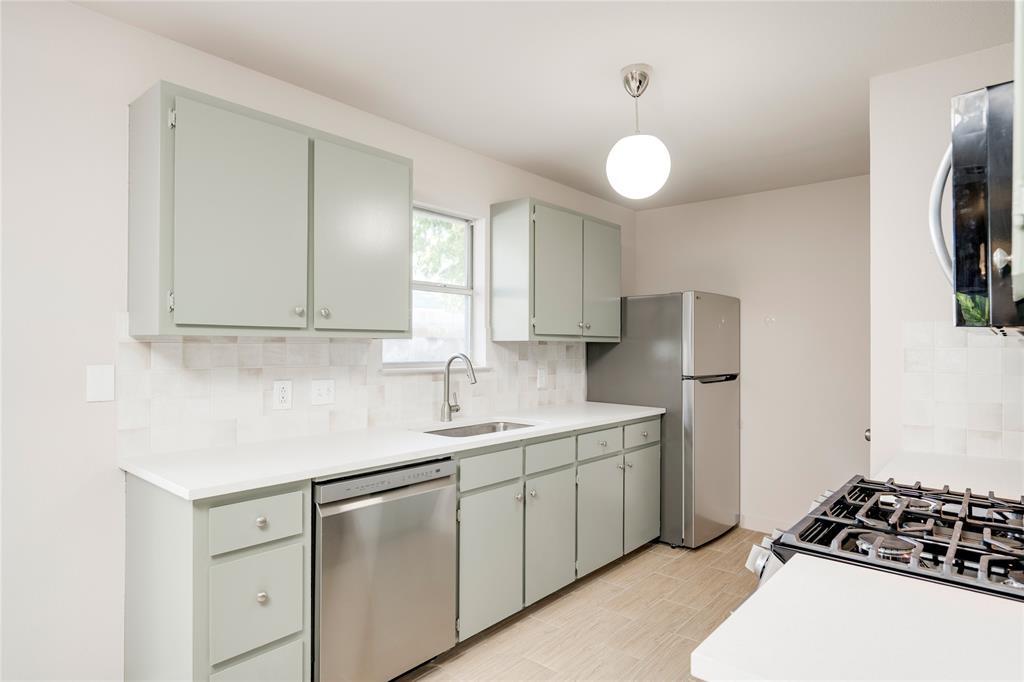 8110 Willet Trail in Austin, TX - Building Photo