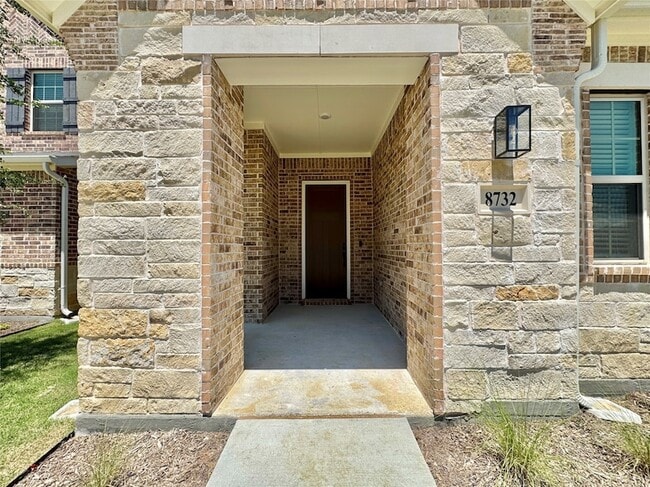 8513 Shoreham in Frisco, TX - Foto de edificio - Building Photo