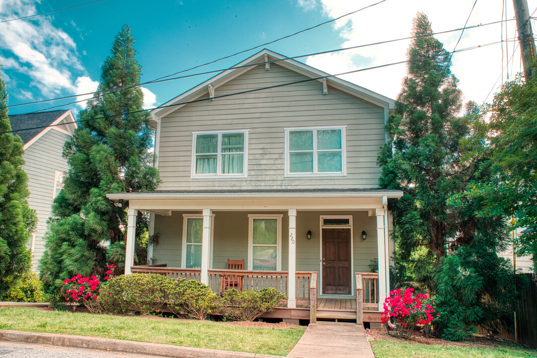 220 Fifth St in Athens, GA - Building Photo