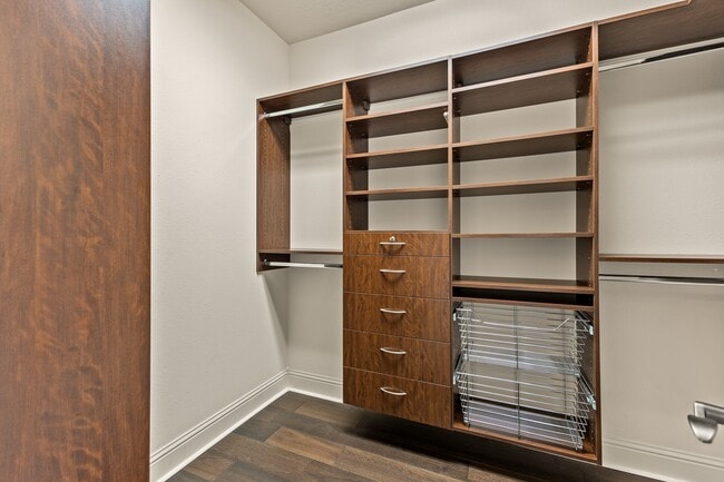 3811 Cambridgeport Ct