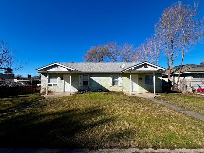 1604 S 5th Ave in Yakima, WA - Building Photo - Building Photo